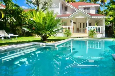 Image de Tropical Villa 4Bedroom 3Baths and Pool Near Beach
