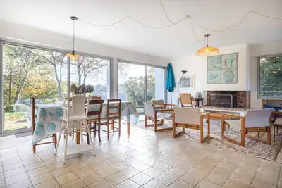 Image de Maison Vue Sur La Laïta 2 Kms Plage' avec terrasse privée, jardin privé et Wi-Fi