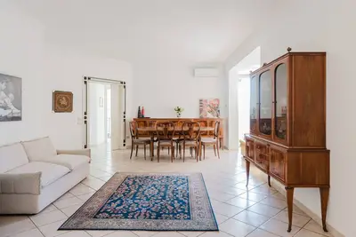 Image de Appartement \"Casa Lombardi Marsala\" avec balcon, Wi-Fi et climatisation