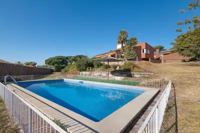 Image de Villa \"Great 70's Style House\" avec piscine privée, Wi-Fi et climatisation