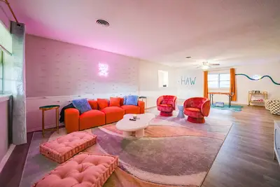Image de The Lubbock Home - Spacious 5-bedroom house in welcoming Lubbock with WiFi, Ac