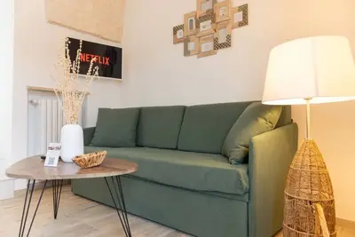 Image de [Dimora Caranna] Appartement moderne avec Wi-Fi A/C et Parking