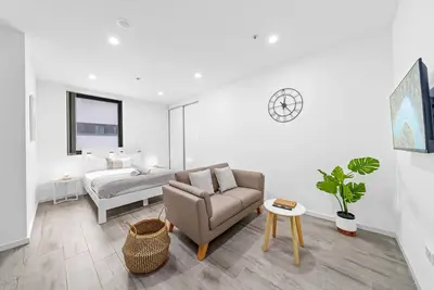 Image de Burwood 1Br apt nearTrain/Shopping street parking