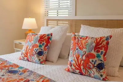 Image de Apartment in Downtown – Walk to Everything!