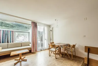 Image de 1 room apartment for 1-3 people with a beautiful view of Piz Mitgel