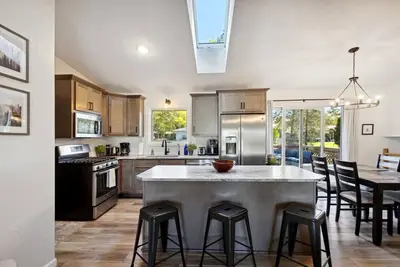 Image de Tunis House 9 Miles to Lambeau - Draft Rental