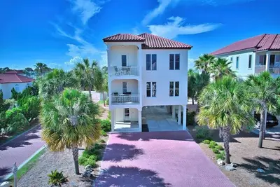 Image de Serenity Sunset, Dog Friendly, Beach\/Bay Views, Pool, Elevator