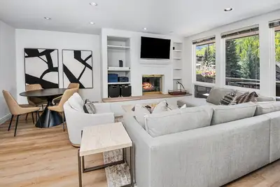Image de Stylish 2 bedroom Apartment in the Heart of Vail Village