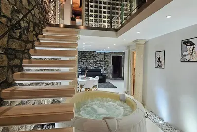 Image de White loft & spa, finished and elegant environment with private entrance