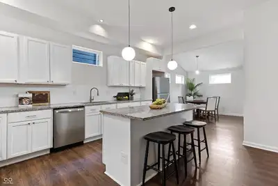 Image de Townhome in Indianapolis - 7 minutes from downtown Indy
