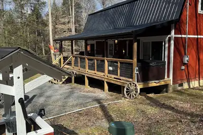 Image de Fayetteville, Wv & Summersville, Wv Proximity new built cabin w firepit & hottub