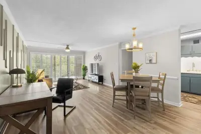 Image de Haymount Highrise Condo