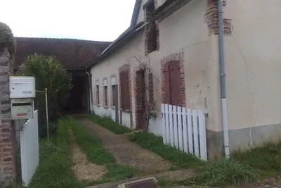 Image de Maison. Toute équipée. \nCalme et confort total.