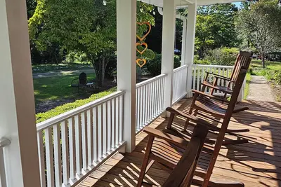 Image de Your Own Private Paradise - Charming 3-bedroom Farmhouse with Private Pool