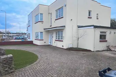 Image de Art Deco 5-bedroom house with WiFi in Weston-super-Mare Close to Beach & Town