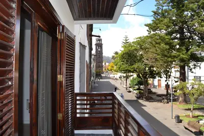 Image de Cozy apartment with balcony facing the Plaza de la Concepción, ideal for families.