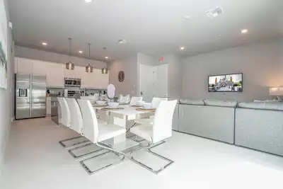 Image de Modern 3br Apartment Near Disney – Stylish & All-New Stay!