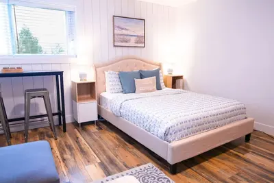Image de Harrison Lake Retreat Studio Suite