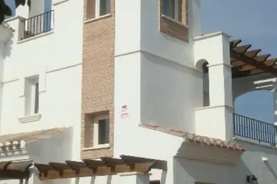 Image de La Torre Golf Resort holiday townhouse rental with shared pool nearby beach/lake