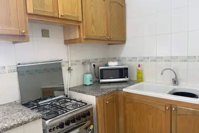 Lovely & spacious apt in Ennasr\n\n