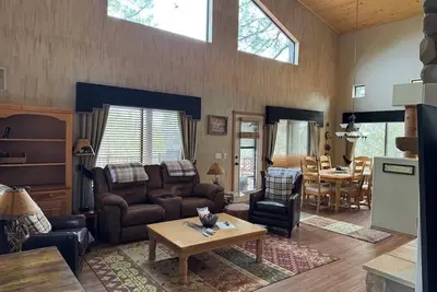 Image de Pet friendly 2-bedroom home with loft, sleeps 10, in gated Bison Ridge, Show Low
