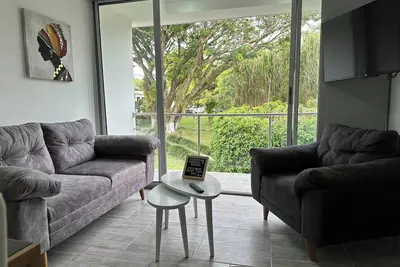 Image de Modern apartment with large terrace