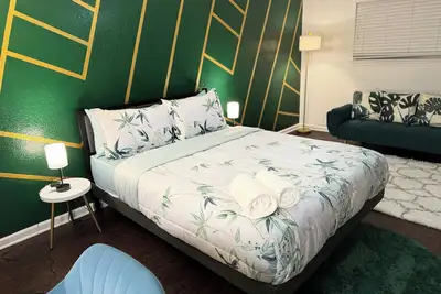 Image de Speakeasy Vibes in Houston Heights 1Bed\/1Bath