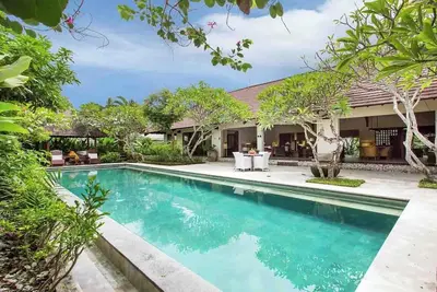 Peacefully, 3 Bedroom Villa in Seminyak