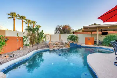 Image de Game Room & Pool: Pet-Friendly Home in Scottsdale