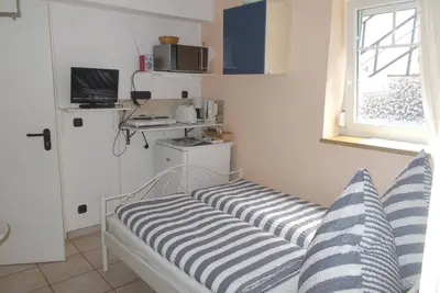 Image de Small room no. 3, 1-room, 11 m², hillside location - Guesthouse Strandkonsulat