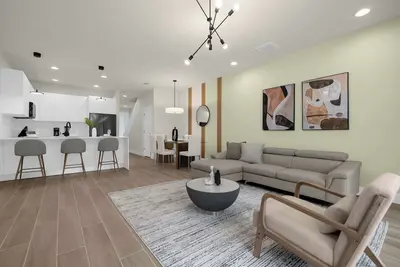 Image de Upstay - Townhouse with Private Pool and Foosball