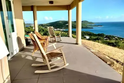 Image de Spectacular Villa Vista Melones First Floor\n\n