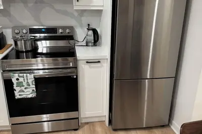 Image de Brand new 2 bedroom 2 bathroom apartment minutes to downtown transit
