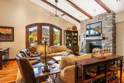 Image de Beautiful Sun Valley Lodge Ii Penthouse, sleeps 8 with amazing views of Baldy