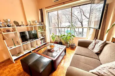 Image de Encantador departamento de 2 dormitorios en Belgrano, Buenos Aires.
