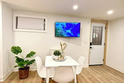 Image de 2 Bedroom Trinity Bellwoods Downtown