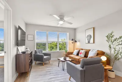 Image de Bama on the River Riverfront Condo with a View, Gym and Pool Access