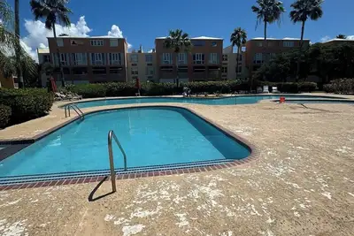 Image de 1st floor 3Bd 2Bth Beach + Pool