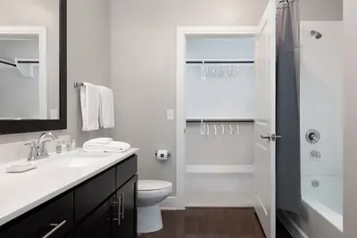 Image de Charming 2-bedroom apartment
