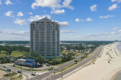 Image de Cozy 2-bedroom condo in Charming Biloxi, Beach Access & Full Amenities