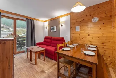 Image de Centre station, 2ème étage, vue montagne, remise en forme, piscine, sauna, balcon, casier à ski