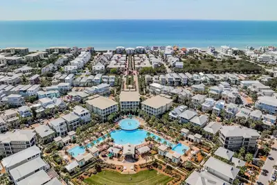 Image de 🦩Now Booking for Summer! Penthouse Paradise at Seacrest🦩
