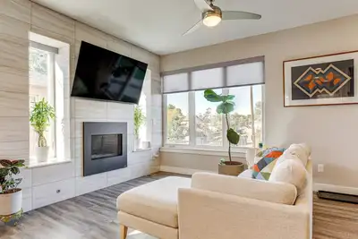 Image de 4 Mi to Dtwn: Pet-Friendly Gem in Denver!