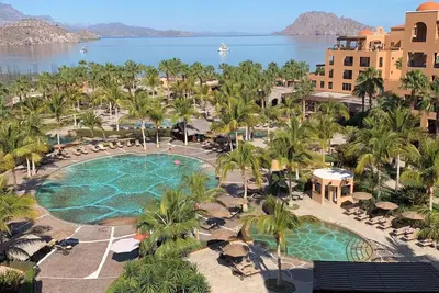Image de 2-bedroom Ocean Front Penthouse at Villa Del Palmar Resort at Islands of Loreto.