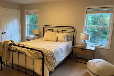 Image de Spacious Light-filled Retreat Like Home in the Heart of Rhinebeck
