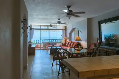 Image de Apartment in front of Los Muertos beach.