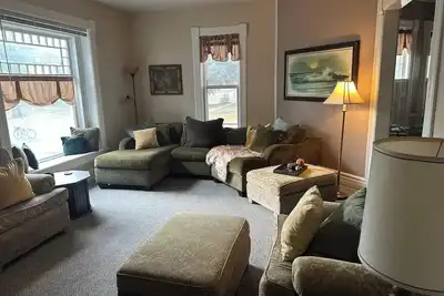 Image de Charming 2-bedroom Home Near Downtown Beloit \/ Beloit College
