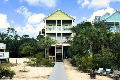 Image de \"Seacret Shores\" - Beach Front & Secluded