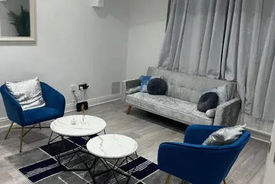 Image de 3br-Sleeps6-Parking-ClosetoCity