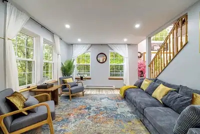 Image de Lakewalk Home in the Poconos